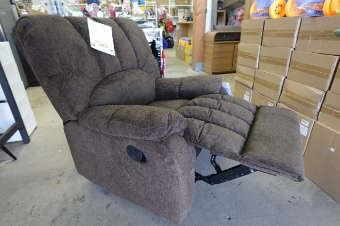 Mainstays Small Spaced Brown Upholstered Recliner - Image 6