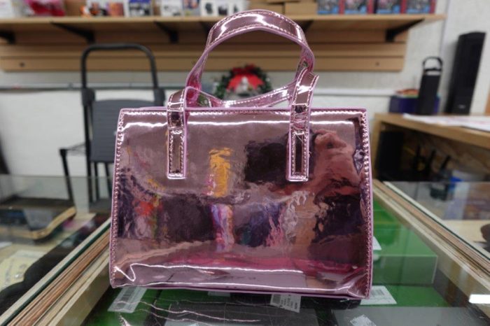 Women's Shoulder and Crossbody Glossy Pink Purse - Image 4