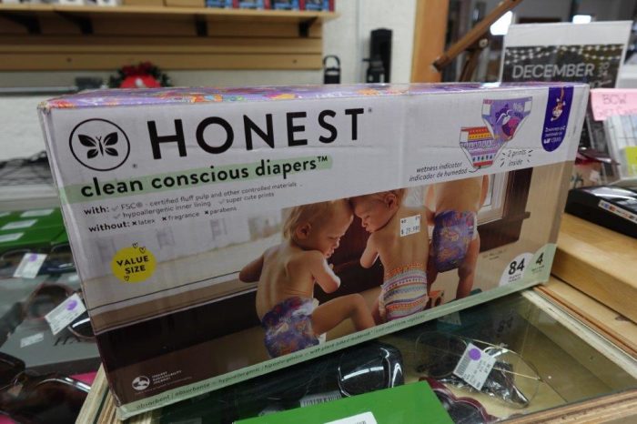 The Honest Company Size 4 Clean Conscious Baby Diapers - Image 2