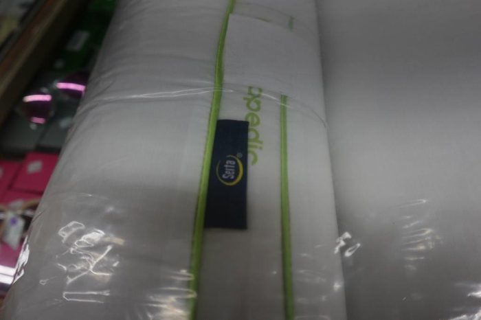 2 Pk Sertapedic Firm Bed Pillows - Image 3