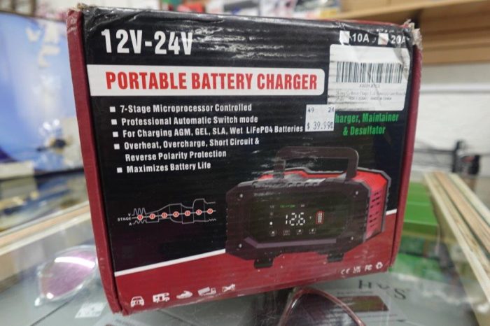 20-Amp Portable Car Battery Charger - Image 2