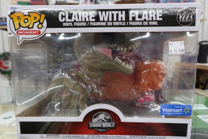 Funko Pop Jurassic World Claire with Flare Vinyl Figure - Image 3