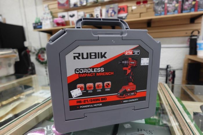 Rubik Brushless Impact Driver Kit with Battery and Charger - Image 2