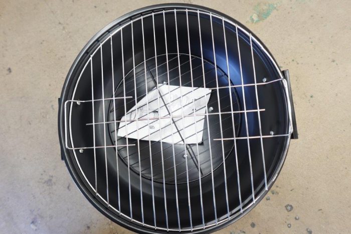 18.5" Portable BBQ Charcoal Grill - Image 5