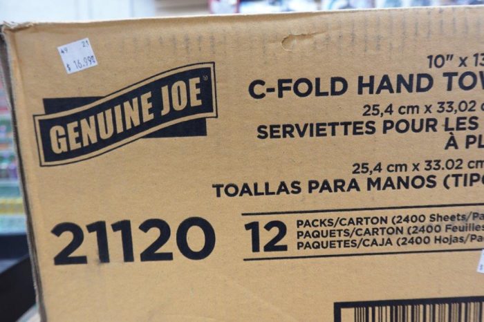 12Pk Genuine Joe C-Fold Paper Hand Towels - Image 4