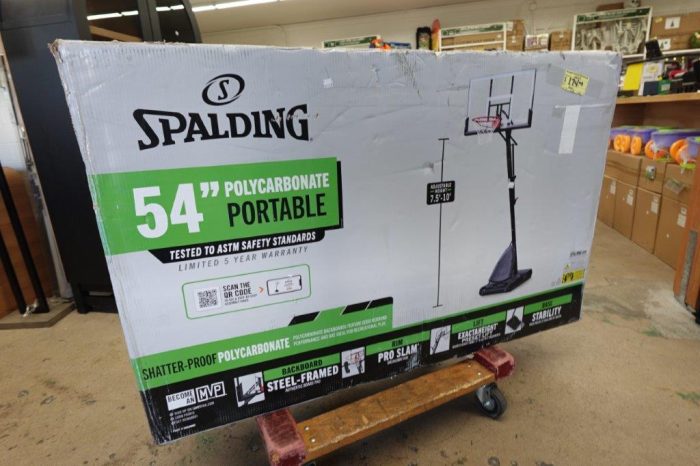 54" Spalding Shatter-Proof Basketball Hoop System - Image 2