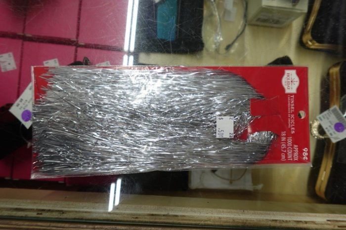 100 Ct Holiday Time Silver Tinsel Icicles - Image 3