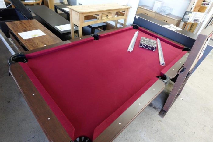 7.5 ft Barrington Billiards Pool Table and Dartboard Set - Image 3