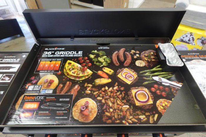 36" Blackstone 4-Burner Propane Griddle with Hard Cover - Image 5