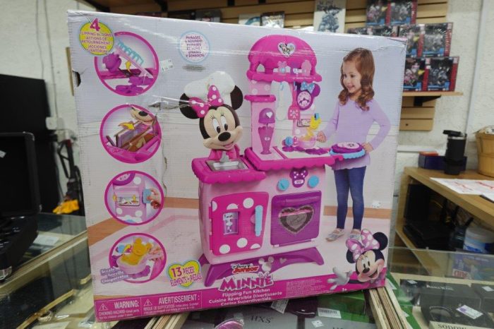 Kid's Disney Minnie Mouse Toy Kitchen Set - Image 2