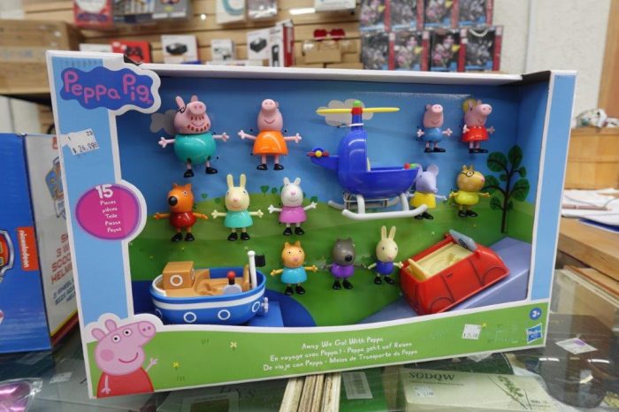 Kid's Peppa Pig Away We Go! Toy Set - Image 2