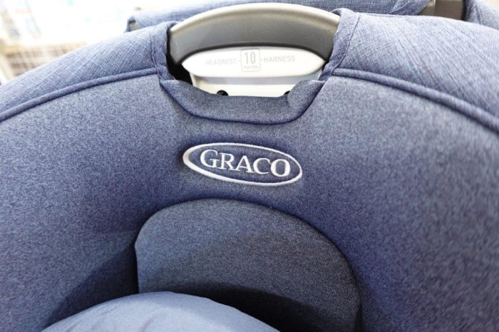 3-in-1 Graco Turn2Me Rotating Baby Car Seat - Image 6