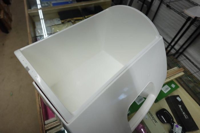 16 QT Igloo Playmate Ice Chest Cooler - Image 6