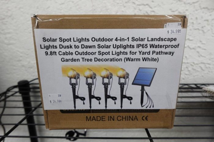 4-in-1 Outdoor Solar Spot Lights - Image 3