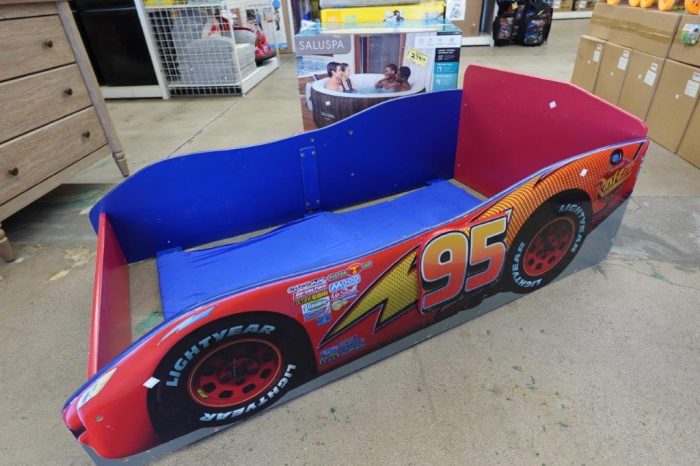 Toddler's Disney / Pixar Cars Wooden Bed Frame - Image 2