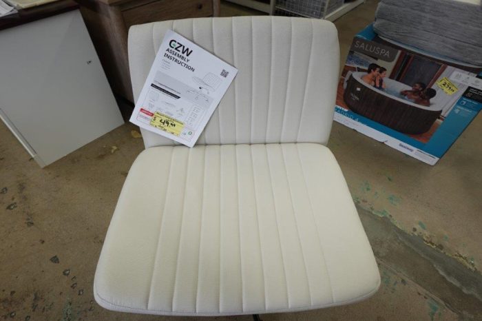 Wide Armless Swivel Chair with Padded Fabric - Image 3