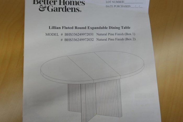 BH&G Lillian Fluted Round Expandable Dining Table - Image 6