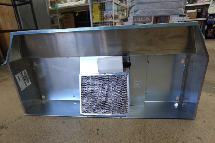 36" Broan Stainless Steel Under Cabinet Range Hood - Image 6