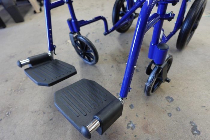 Medline Lightweight Foldable Wheelchair with Handbrakes in Blue - Image 8