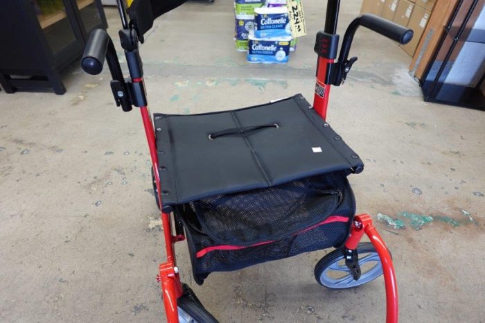 Drive Medical Nitro Dual Rolling Walker and Transport Wheelchair - Image 7