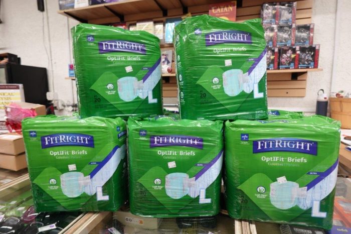 Large 44"-56" FitRight Ultra Adult Diapers / Incontinence Briefs 20 Pk - Image 2