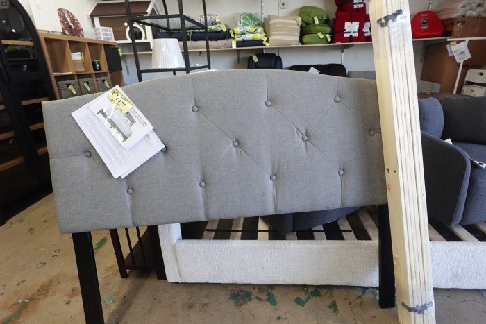 Full Size Diamond Button Tufted Upholstered Platform Bed Frame Completed - Image 2