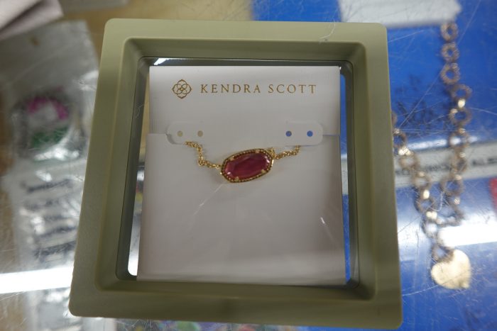 Kendra Scott Elisa Pendant Necklace 14k Gold-Plated - Image 3