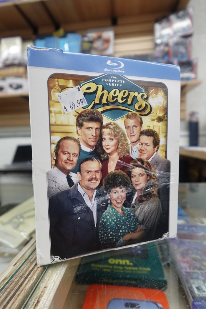 Cheers The Complete Series Set on Blu-ray DVD - Image 2