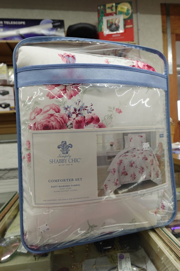 Twin Size 3Pc Simply Shabby Chic Floral Comforter Bed Set - Image 2