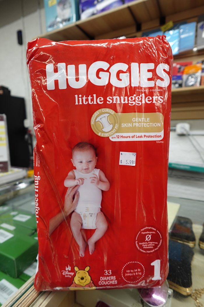 Size 1 Huggies Little Snugglers Baby Diapers 33 Count - Image 4