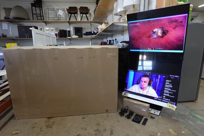 BRAND NEW 55" SAMSUNG Odyssey Ark 2nd Gen Curved Gaming Monitor - Image 2