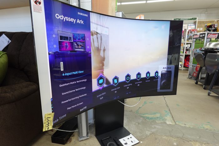 BRAND NEW 55" SAMSUNG Odyssey Ark 2nd Gen Curved Gaming Monitor - Image 11