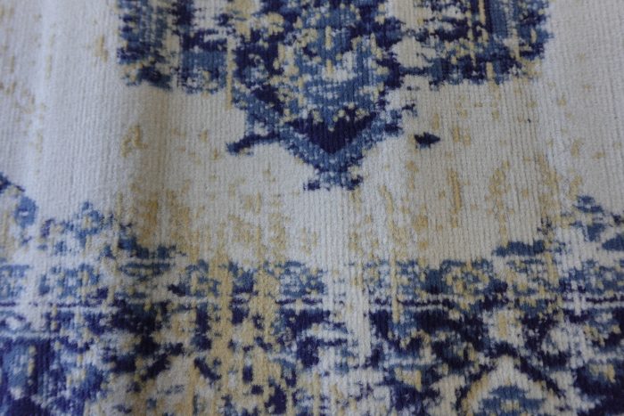 5'3'' x 7'3'' Nourison Grafix Persian White Traditional Area Rug - Image 4