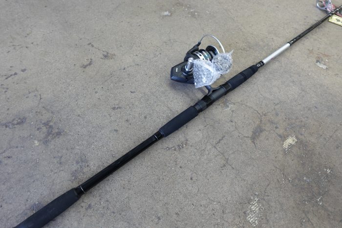 10' PENN Pursuit IV 2-Piece Fishing Rod and Reel Surf Spinning Combo - Image 4
