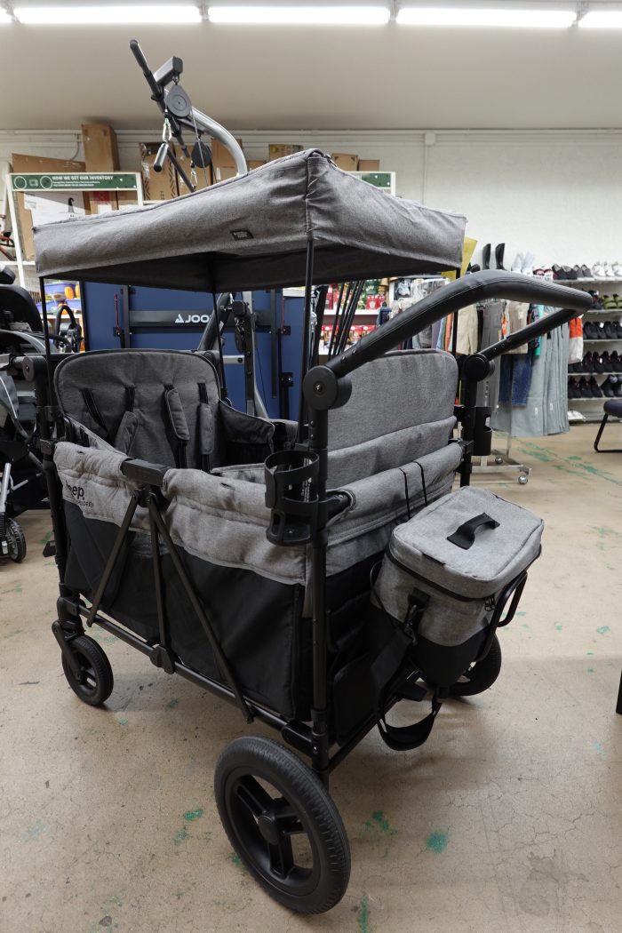 Kid's 4 Seater Jeep Wrangler Deluxe Stroller Wagon - Image 3