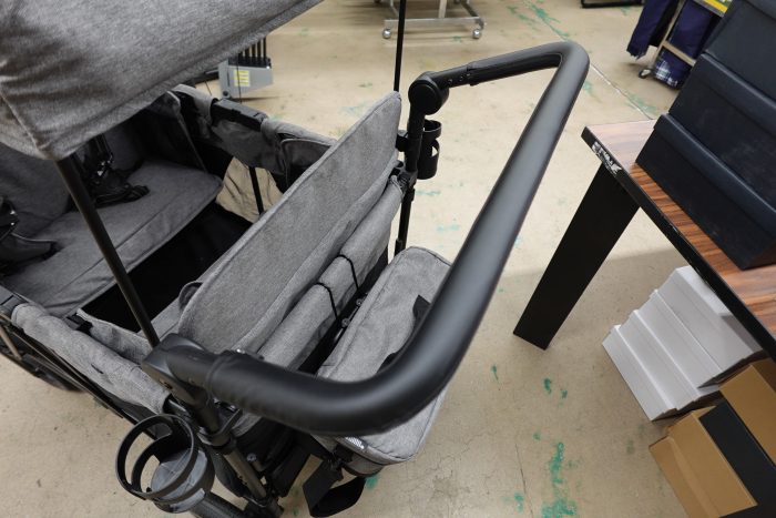 Kid's 4 Seater Jeep Wrangler Deluxe Stroller Wagon - Image 4
