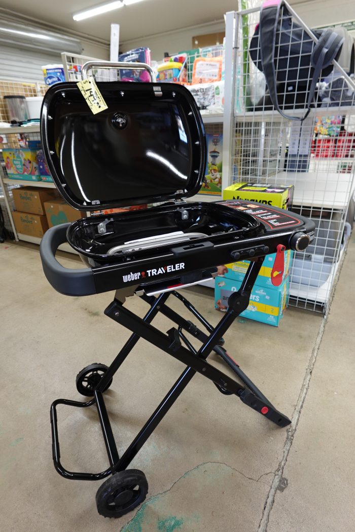Weber Traveler 11000 BTU Portable Gas Grill with Single Burner - Image 2