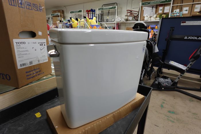 TOTO Drake 1.28 GPF Toilet Tank with WASHLET + Auto Flush Compatibility - Image 3