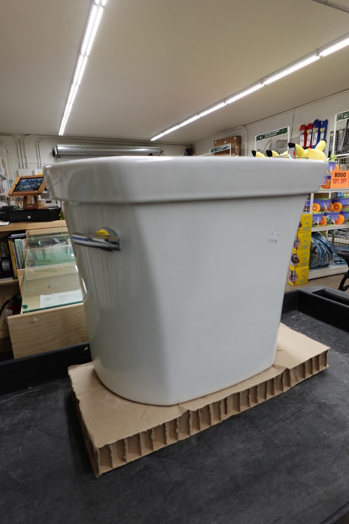 Kohler Wellworth 1.28 GPF Single Flush Toilet Tank K-4467-0 - Image 2