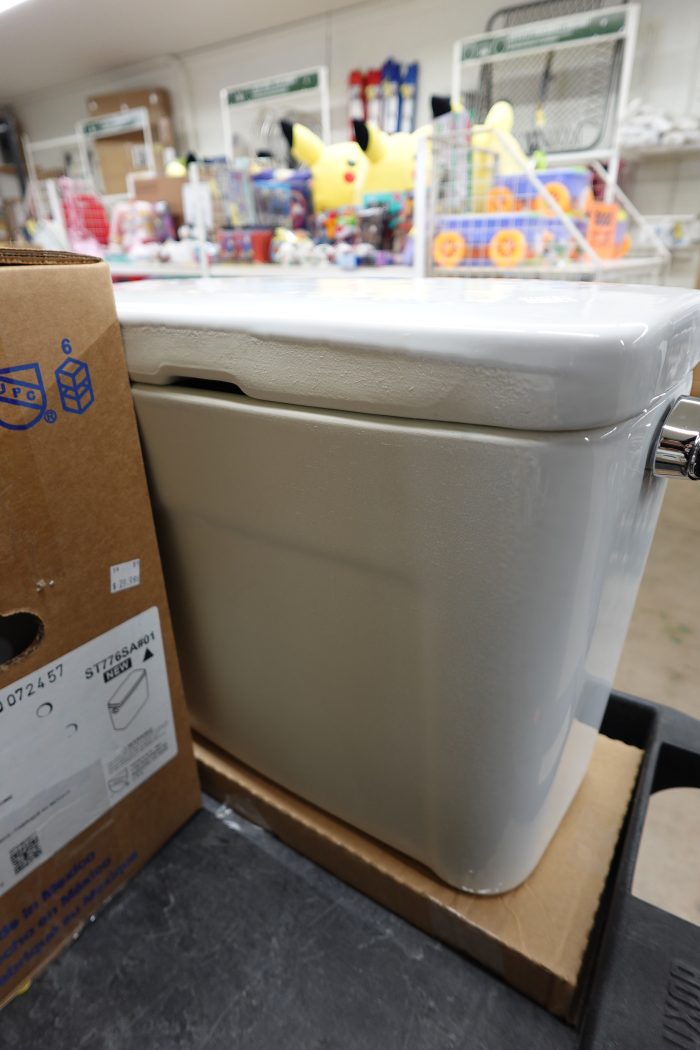 TOTO Drake 1.6 GPF ST776SA #01 Toilet Tank - Image 5