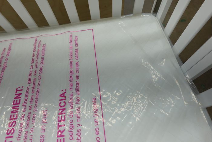 BRAND NEW 3 in 1 Dream On Me Portable Folding Stationary Side Baby Crib with Mattress - Image 9