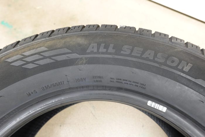 235 / 65R17 108V Crossmax CHTS-1 Highway XL SUV / CUV Crossover Tire - Image 4