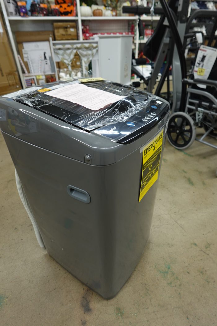 .9 Cu Ft Comfee Portable Compact Washing Machine with LED Display - Image 8