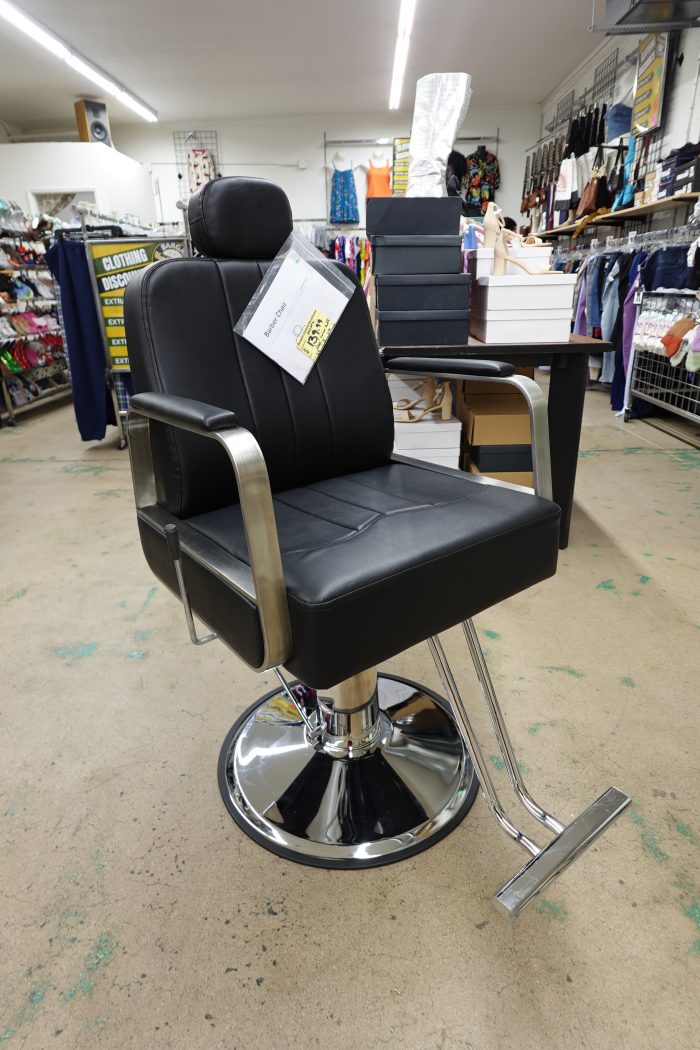 Heavy Duty Reclining Barber / Salon Chair with 360° Rotation and Pump - Image 2