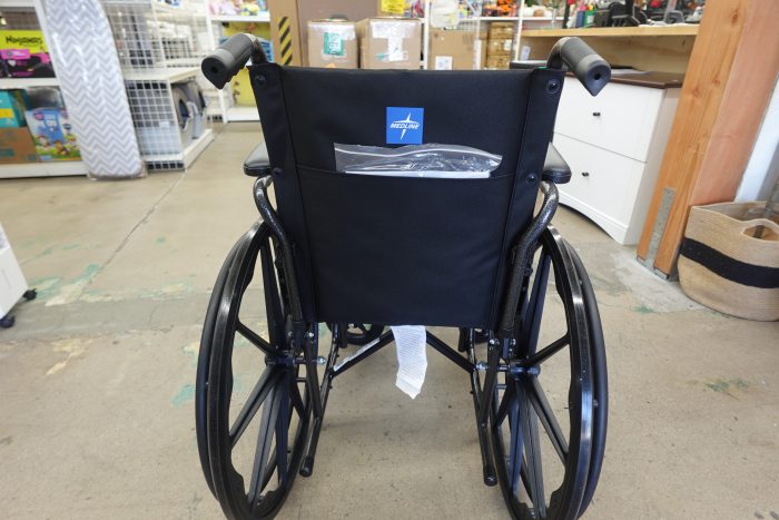 Medline Folding Manual Wheelchair with 16" Seat and Footrests - Image 5