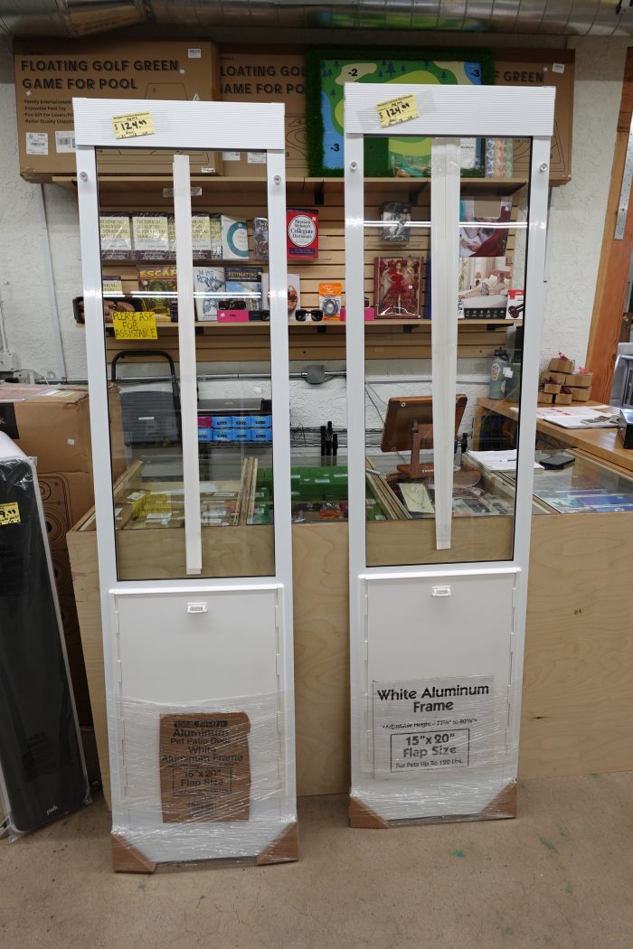 Ideal Pet Adjustable Height 77-5/8" to 80-3/8" Aluminum Pet Patio Door - Image 2