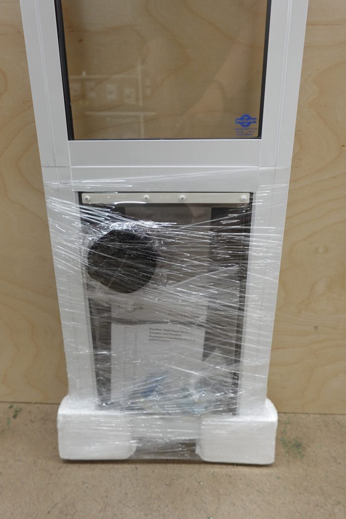 Medium PetSafe Adjustable Height 91 7/16" to 96" Doggy Door for Sliding Glass Door - Image 6