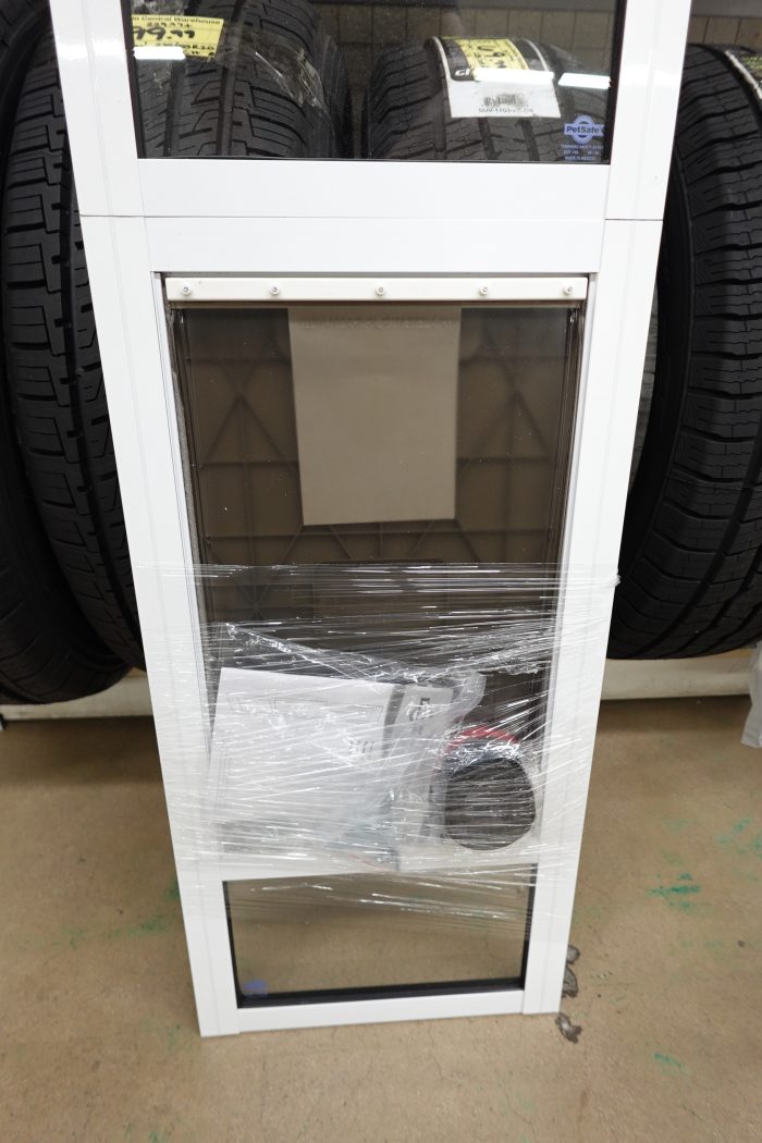 Large Tall PetSafe 91 7/16" to 96" Doggy Door for Sliding Glass Door - Image 5