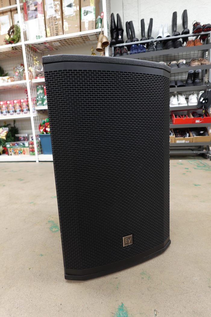 15" Electro-Voice ETX-15P 2000W 2-Way Full Range Powered Loudspeaker - Image 2