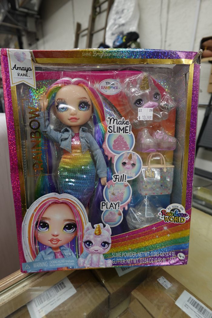 Rainbow High Amaya Poseable Fashion Toy Doll with Slime Kit and Pet - Image 3